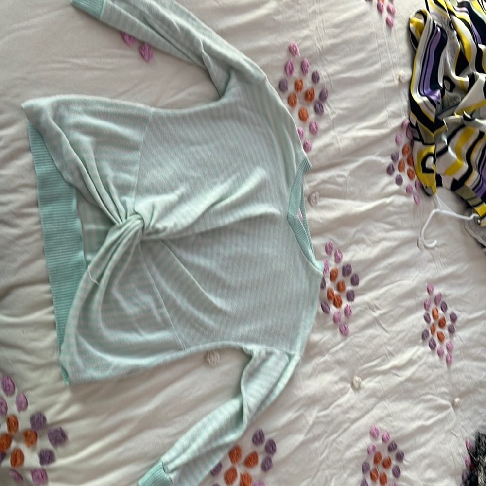 Poof girl v-neck white and teal striped knot front sweater. Size: youth Large